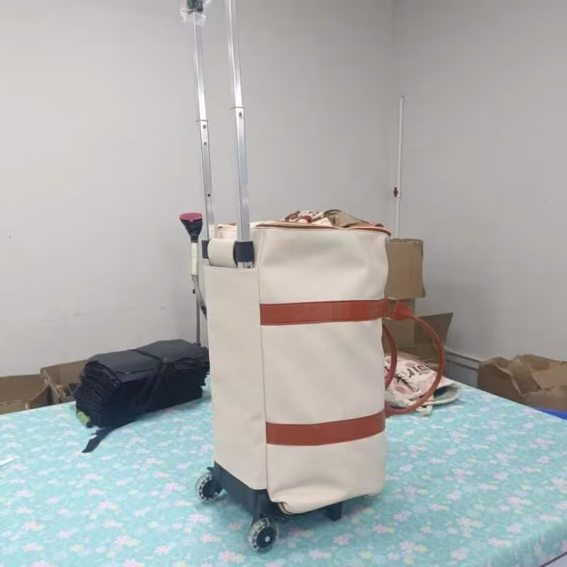 Large Capacity Trolley Travel Bag, Portable Folding Fitness Bag - Image 4